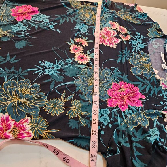 Susan Graver Tunic Top 1X Floral Long Sleeve Black Multicolor Stretchy - Picture 7 of 8